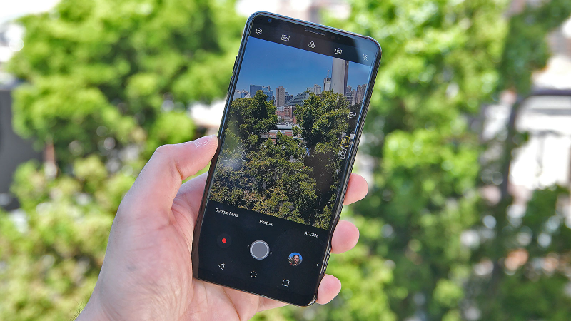 The dedicated setting for Google Lens makes it easy to discover and use a feature in Google Photos that often gets ignored.